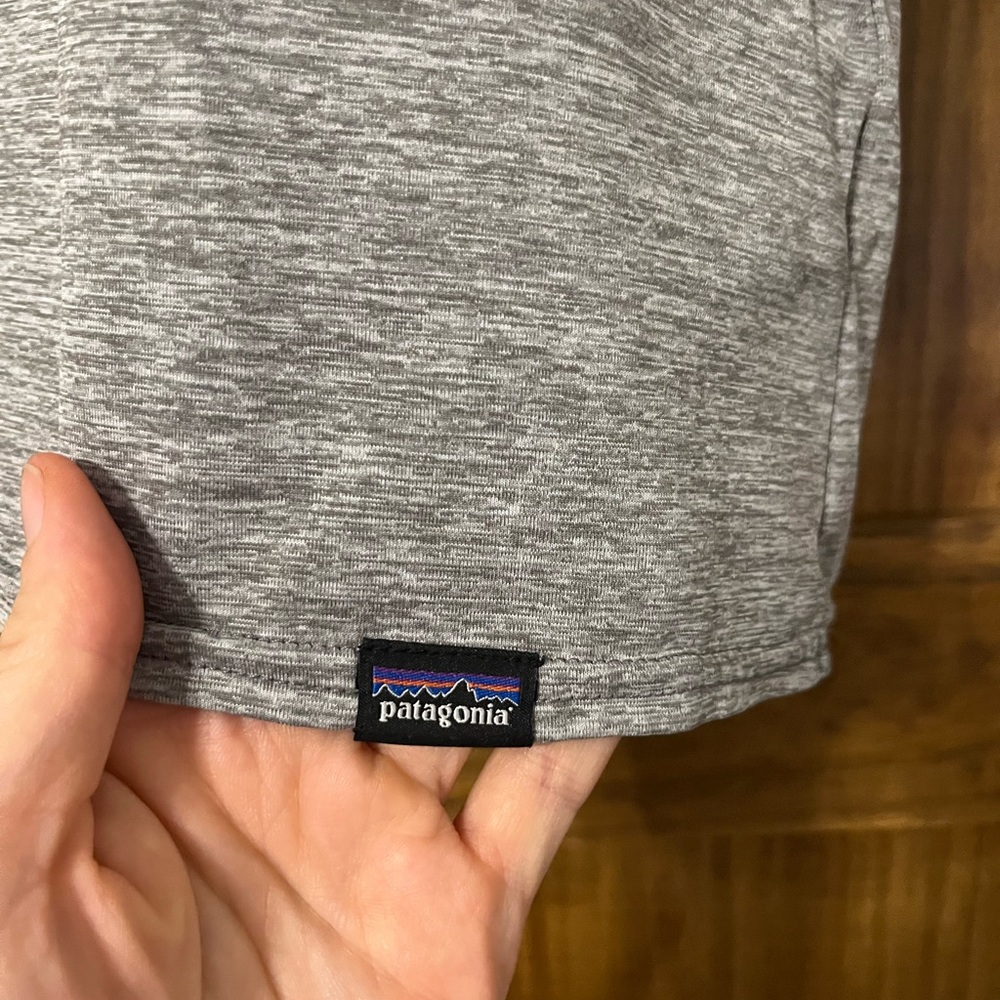 Patagonia Heather Gray T-Shirt - Picture 2 of 3